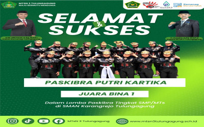 Paskibraka Putri Kartika MTsN 3 Tulungagung Raih Juara Bina 1 di SMAN Karangrejo